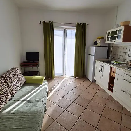 Helena Apartman