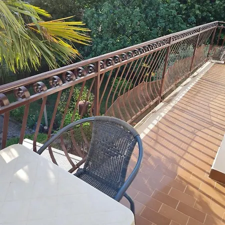 Helena Appartement *