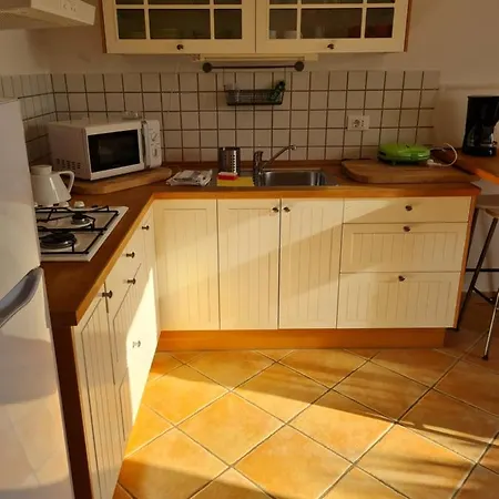 Helena Appartement *
